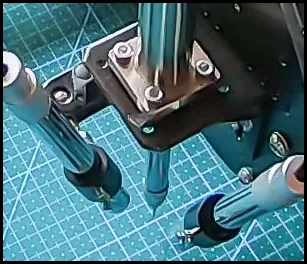 Double microscope configuration for the manual pick and place machine